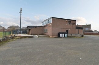 Plus de détails pour 22 Victoria Road, Fauldhouse - Sports et divertissement à vendre