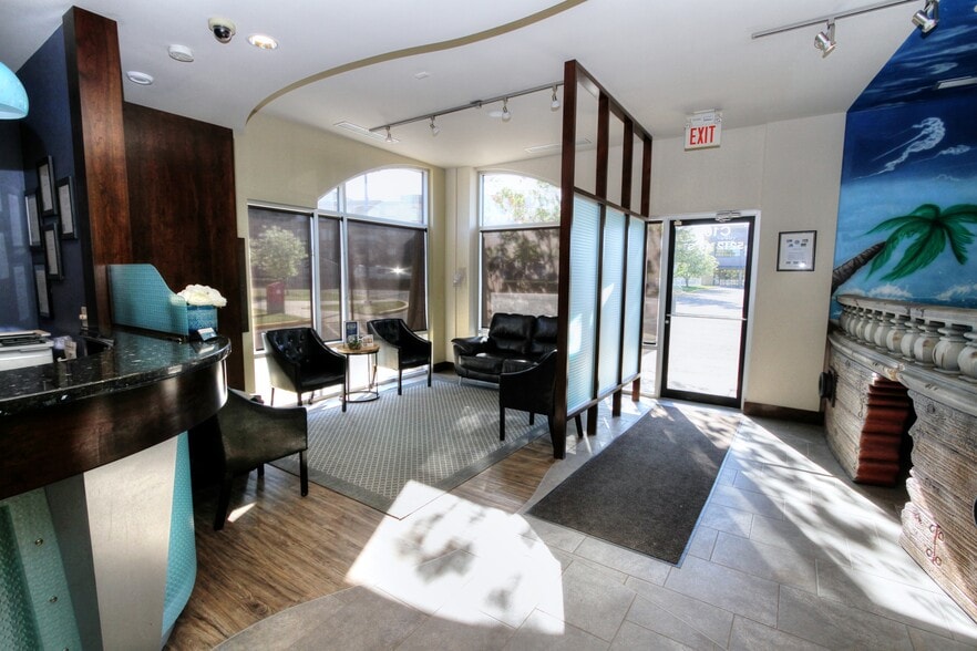 5212 48 St, Red Deer, AB à vendre - Photo intérieure - Image 3 de 56
