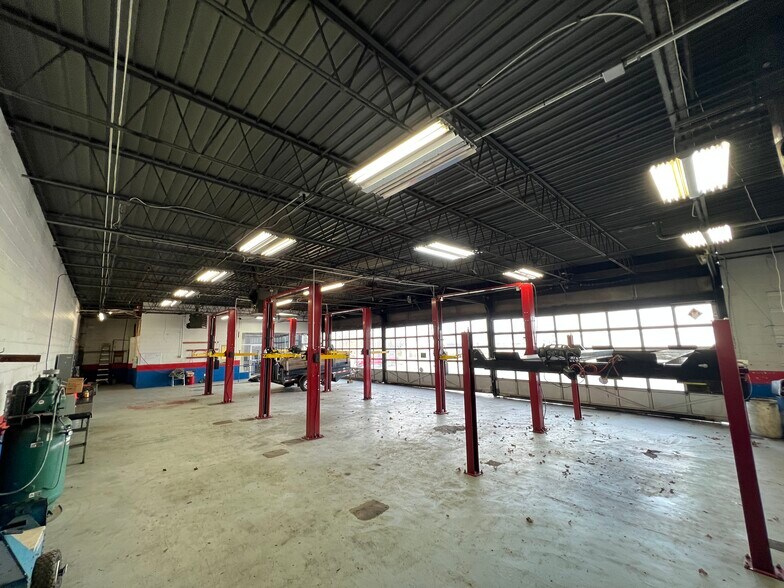 153 S Delsea Dr, Vineland, NJ à louer - Photo intérieure - Image 3 de 10
