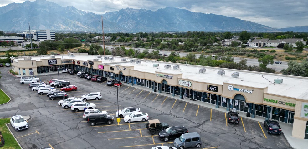 228-264 E 6400 St S, Salt Lake City, UT for lease - Building Photo - Image 2 of 4