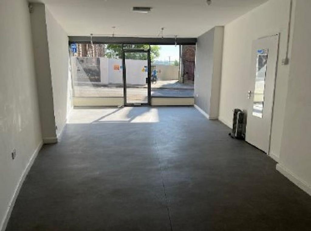 131 High St, Stoke On Trent à louer Photo du bâtiment- Image 1 de 5