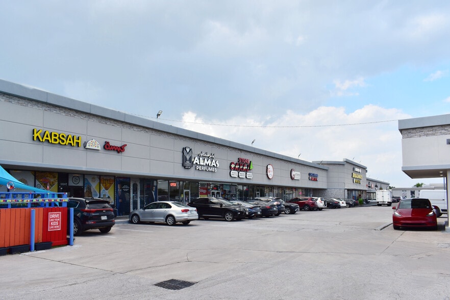 3330 Hillcroft Ave, Houston, TX for lease - Building Photo - Image 2 of 5