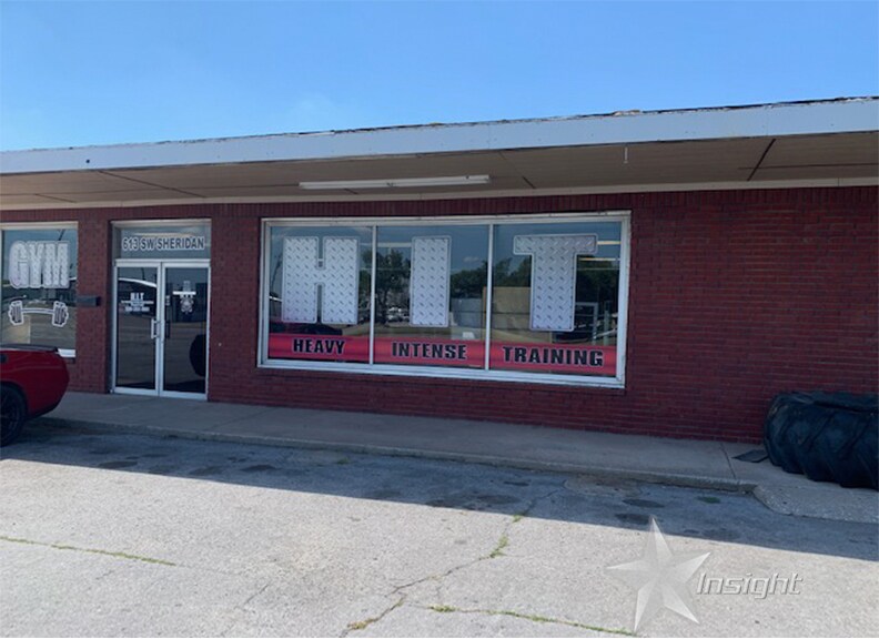 613 SW Sheridan Rd, Lawton, OK à vendre - Photo du bâtiment - Image 2 de 2