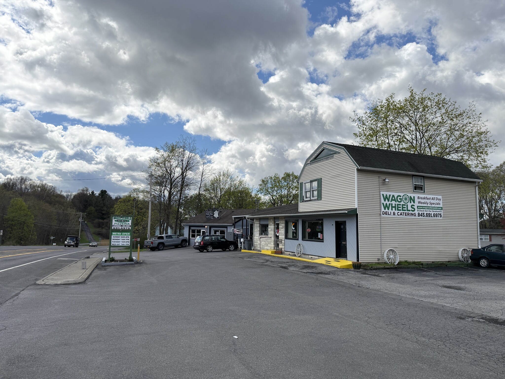 3743 US Highway 9W, Highland, NY for sale Primary Photo- Image 1 of 16
