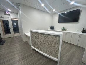 1030 N Clark St, Chicago, IL à louer Photo intérieure- Image 1 de 12