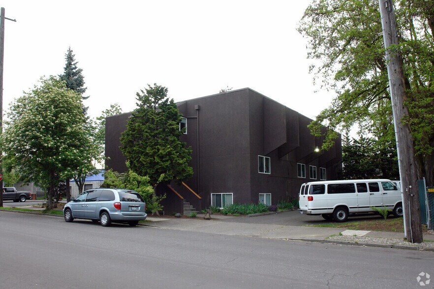 200 SE 7th Ave, Portland, OR à vendre - Photo du bâtiment - Image 2 de 5