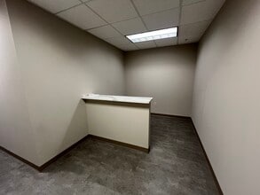 4700-4708 N Habana Ave, Tampa, FL for lease Interior Photo- Image 1 of 6