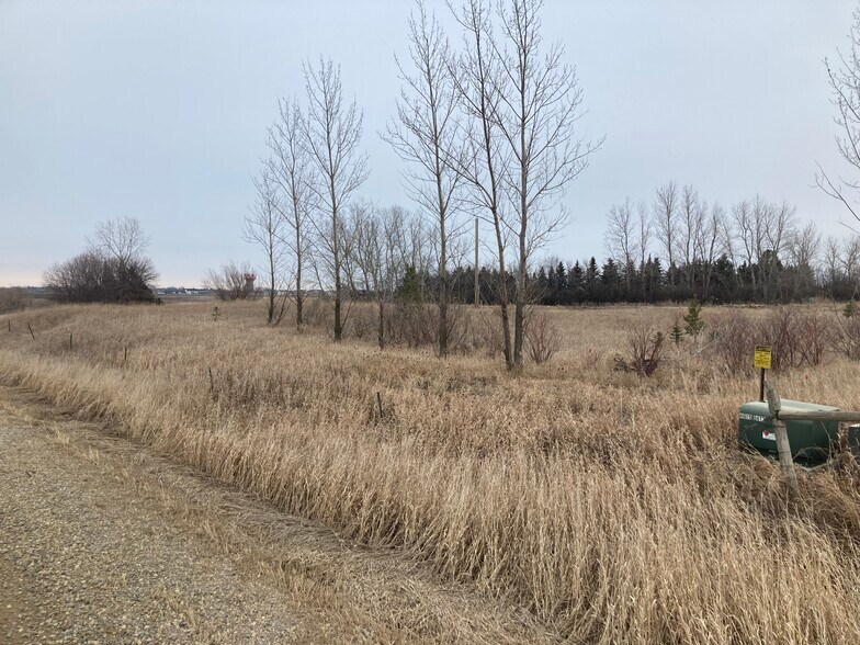 2703 30th Ave NW, Minot, ND à vendre - Autre - Image 3 de 23