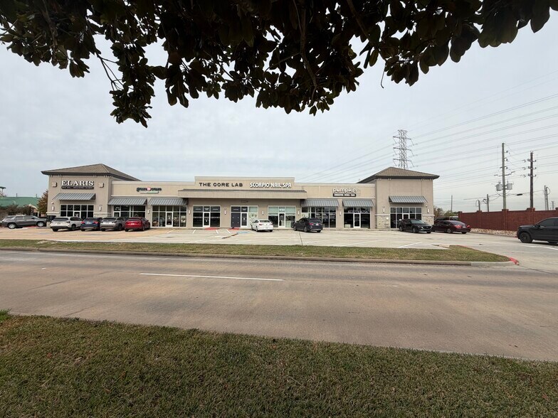 12262 Queenston Blvd, Houston, TX à louer - Photo du bâtiment - Image 1 de 5