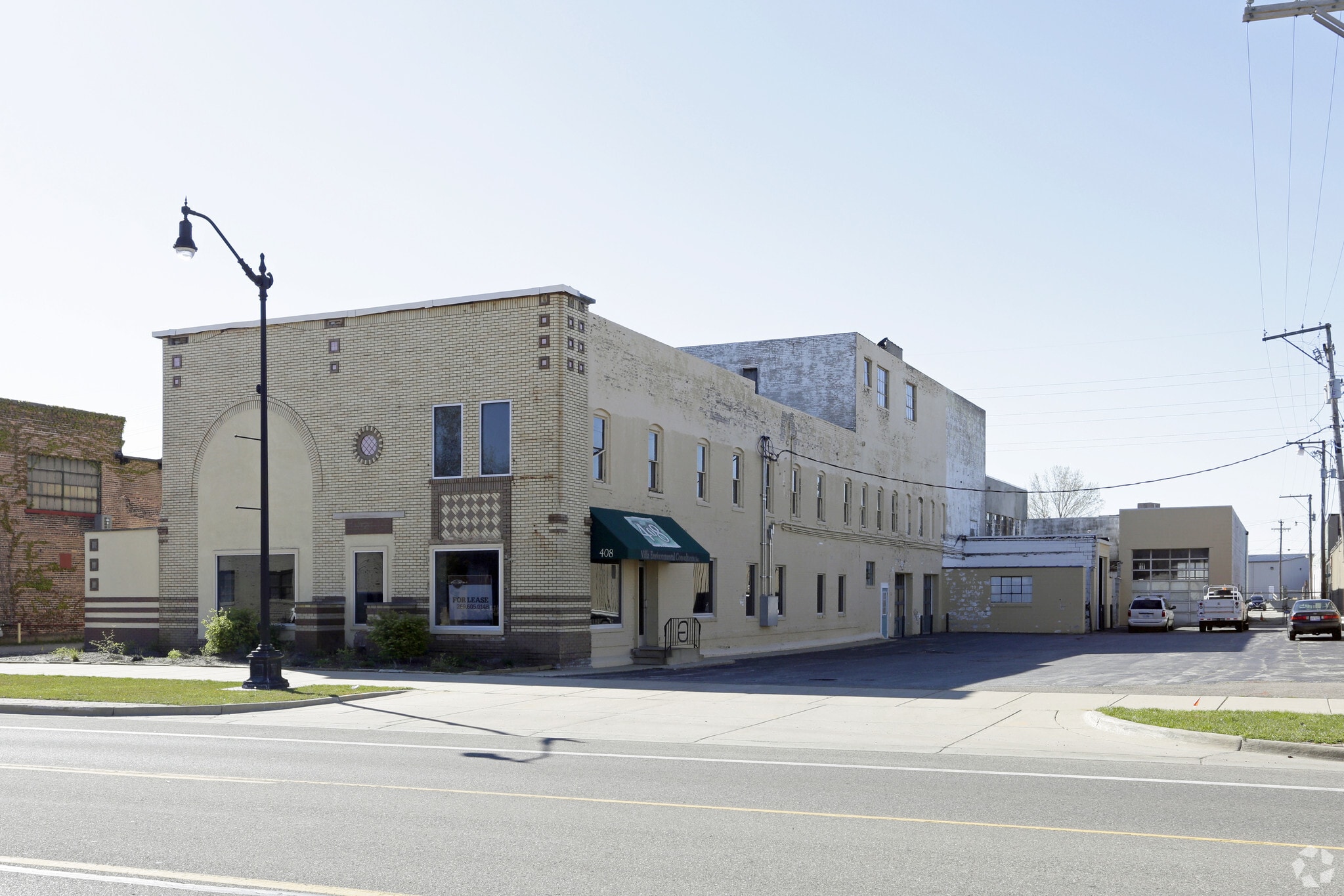 408 W Main St, Benton Harbor, MI for lease Primary Photo- Image 1 of 119
