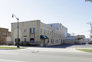 Plus de détails pour 408 W Main St, Benton Harbor, MI - Bureau/Commerce de détail, Commerce de détail à louer