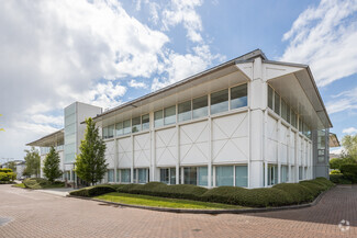 More details for 1 Roundwood Av, Uxbridge - Office for Lease