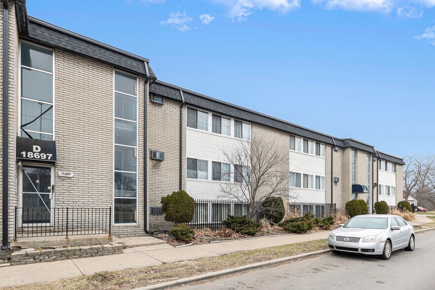 Detroit 2 portefeuille de 2 propriétés à vendre sur LoopNet.ca - Photo du bâtiment - Image 3 de 12