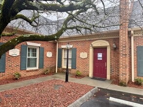 206 Princeton Rd, Johnson City, TN à louer Photo intérieure- Image 1 de 9