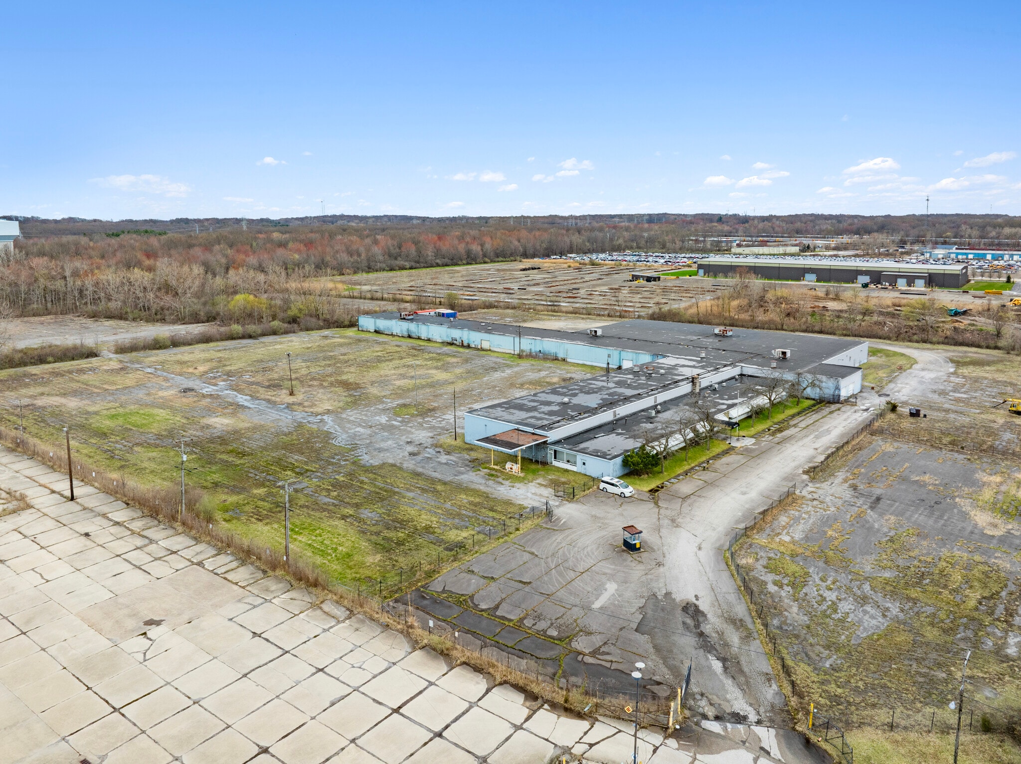 7451 Terminal Dr, Lorain, OH for lease Building Photo- Image 1 of 5