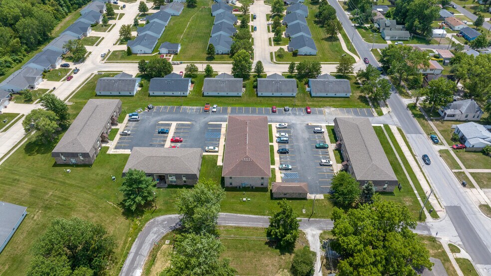 1000 S Williams St, Moberly, MO à vendre - Photo du bâtiment - Image 2 de 7