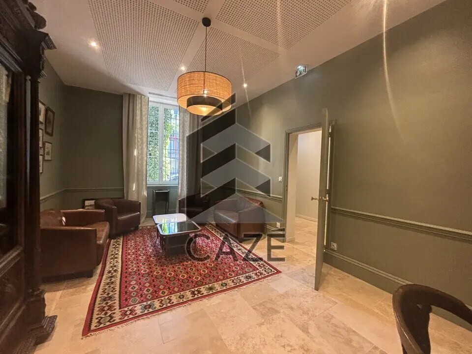 Bureau dans Bordeaux à louer Photo du bâtiment- Image 1 de 7