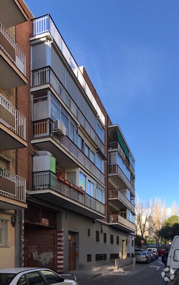 Calle Abejuela, 17, Madrid, Madrid for lease - Primary Photo - Image 1 of 3