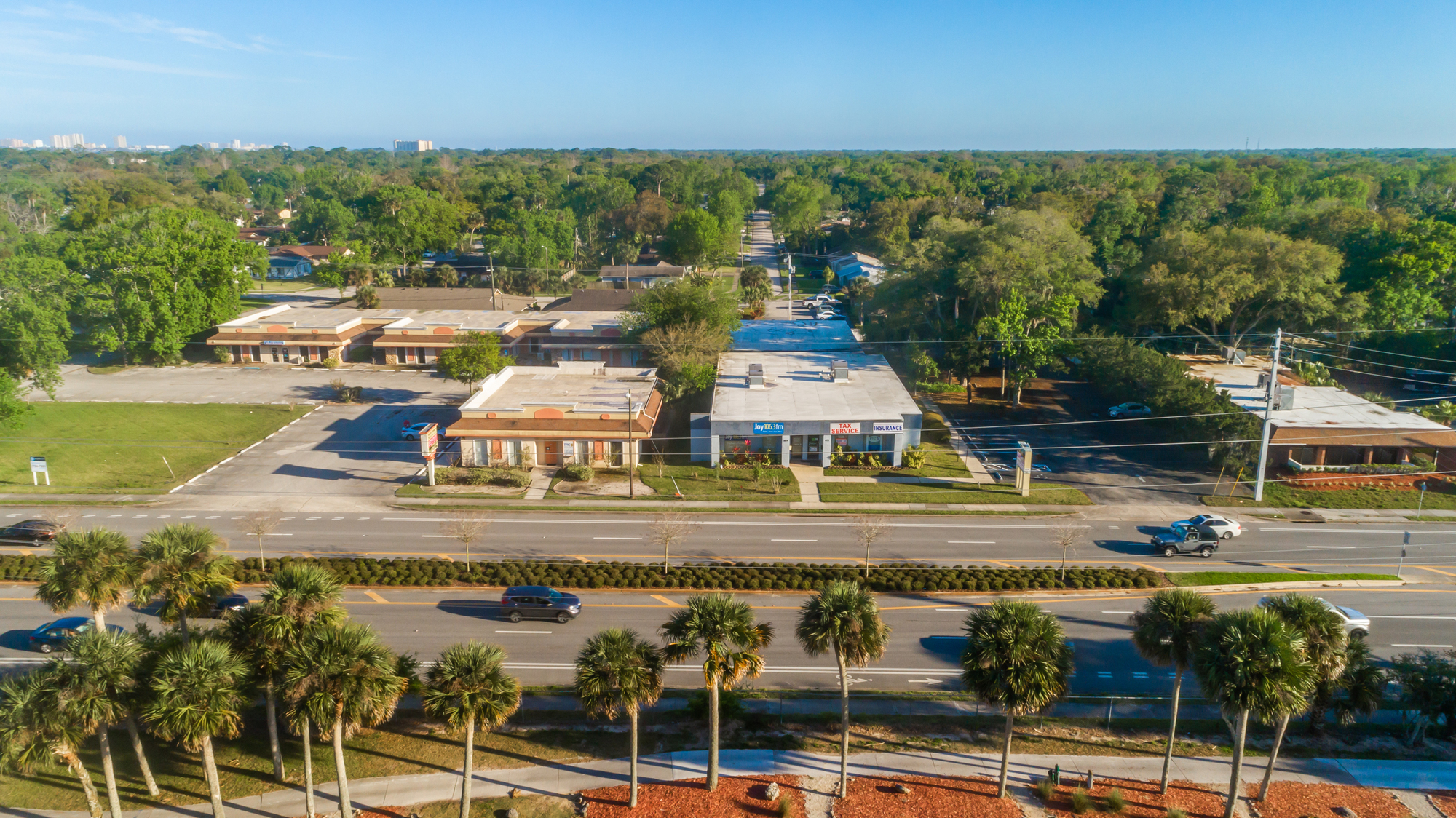 669-681 Beville Rd, South Daytona, FL à vendre Photo du bâtiment- Image 1 de 13