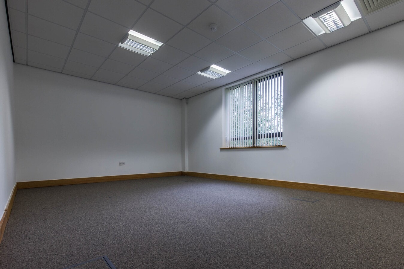 1 Hamel House, Calico Business Park, Sandy Way, Tamworth, STS B77 4BF - Unit 1 - - Interior Photo - Image 2 of 4