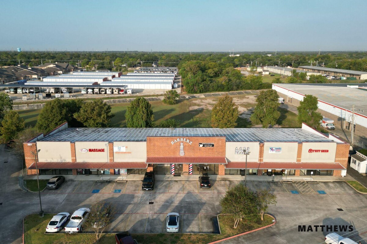 501-505 Gulf Fwy, League City, TX à louer Photo principale- Image 1 de 5