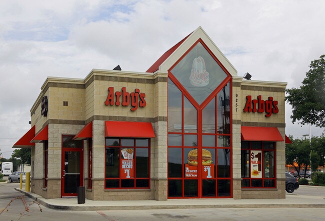 More details for 9257 N Loop 1604 W, San Antonio, TX - Retail for Lease