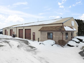 600 Nathan Ln, Elkhorn, WI for lease Interior Photo- Image 2 of 18