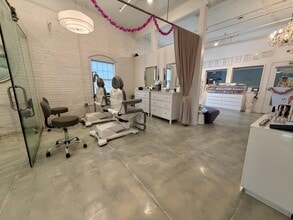 58 Pulaski St, Peabody, MA à louer Photo intérieure- Image 2 de 11