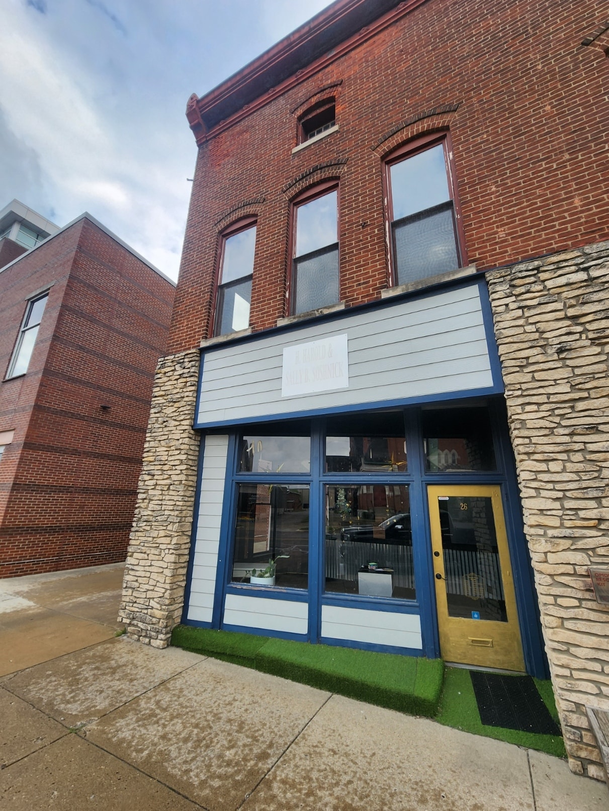 26 W Broadway St, Shelbyville, IN for lease Building Photo- Image 1 of 6