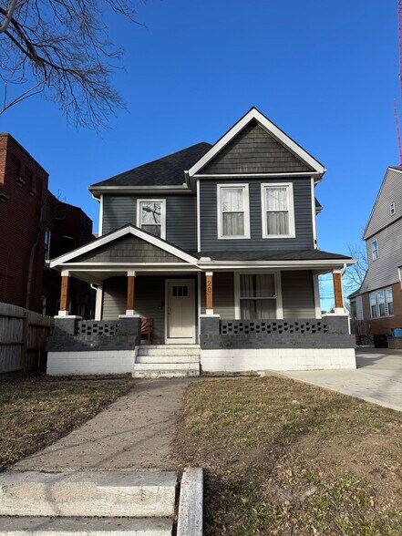 Luxury STR & MTR Portfolio, Kansas City portefeuille de 1 propriétés à vendre sur LoopNet.ca - Photo principale - Image 3 de 16