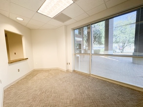 4201 Lake Boone Trl, Raleigh, NC à louer Photo intérieure- Image 2 de 13