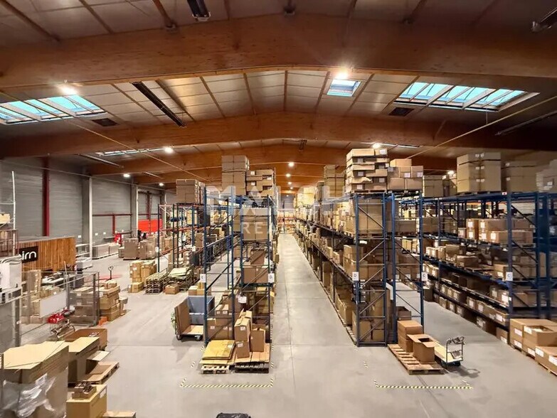 Flex in Saint-André-de-Corcy for sale - Building Photo - Image 1 of 15