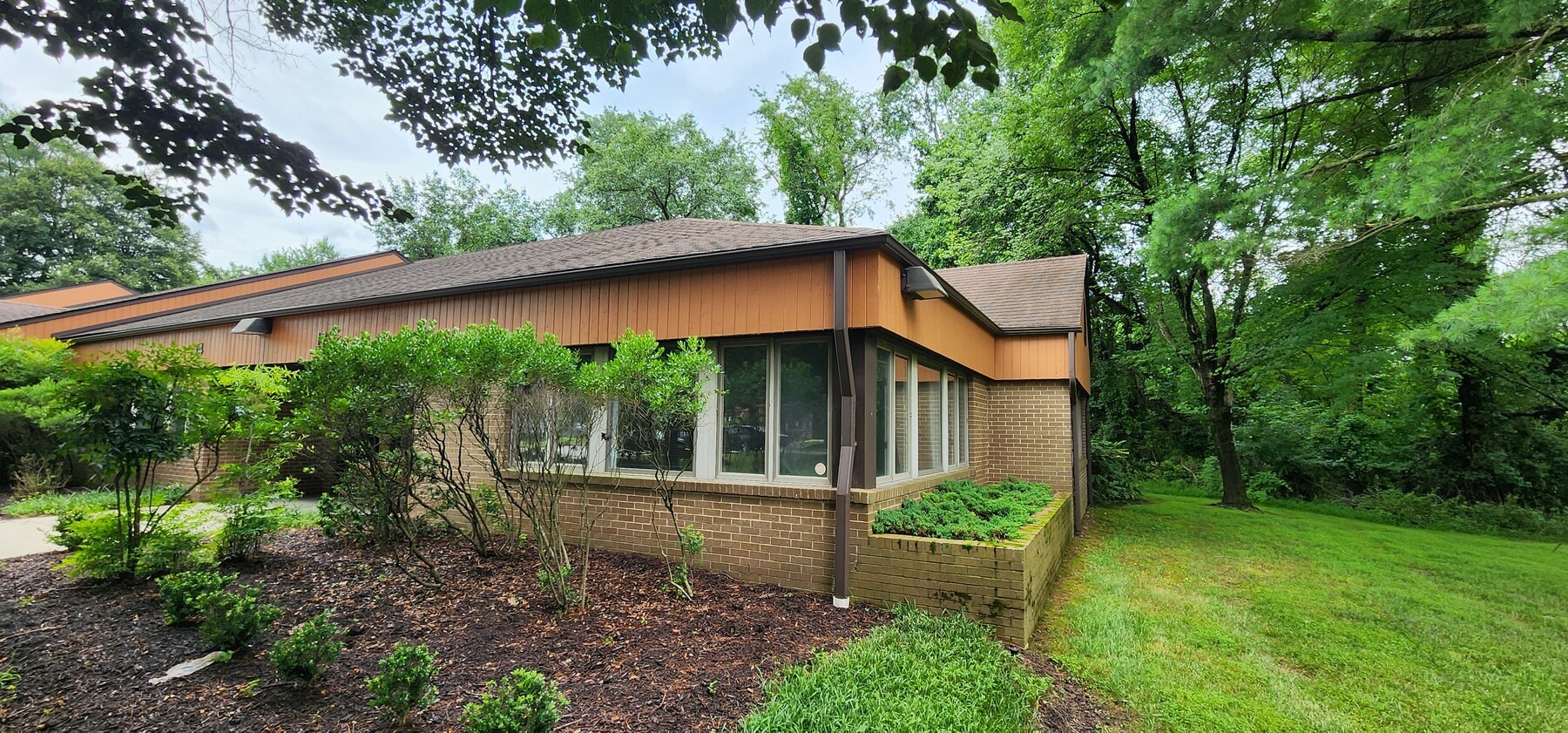 5397 Twin Knolls Rd, Columbia, MD 21045 - Unit 13 - - Interior Photo - Image 1 of 12