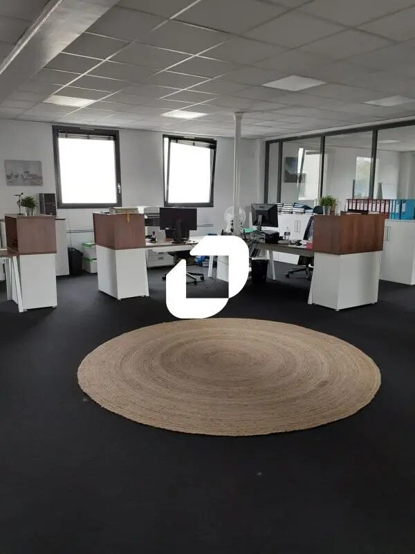 10 Rue De La Distillerie, Villeneuve-d'Ascq à louer Photo intérieure- Image 1 de 4