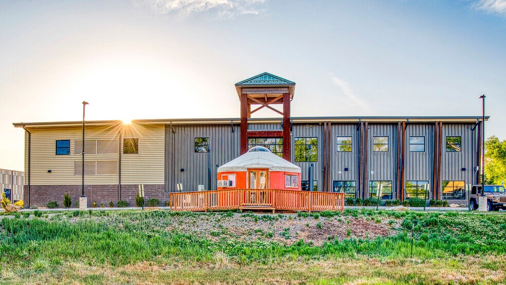 1227 Mayfly Dr, Montrose, CO à vendre - Photo du bâtiment - Image 2 de 23