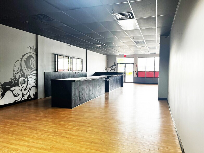 2710-2724 Philadelphia Pike, Claymont, DE for lease - Building Photo - Image 2 of 7