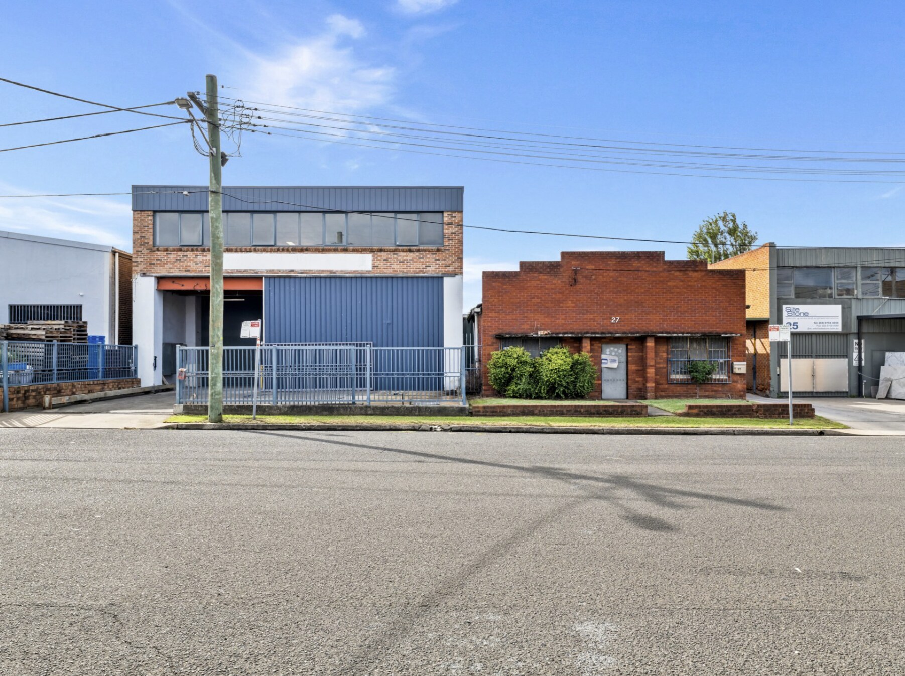 27 - 29 Clements Avenue portfolio of 2 properties for sale on LoopNet.ca Primary Photo- Image 1 of 13