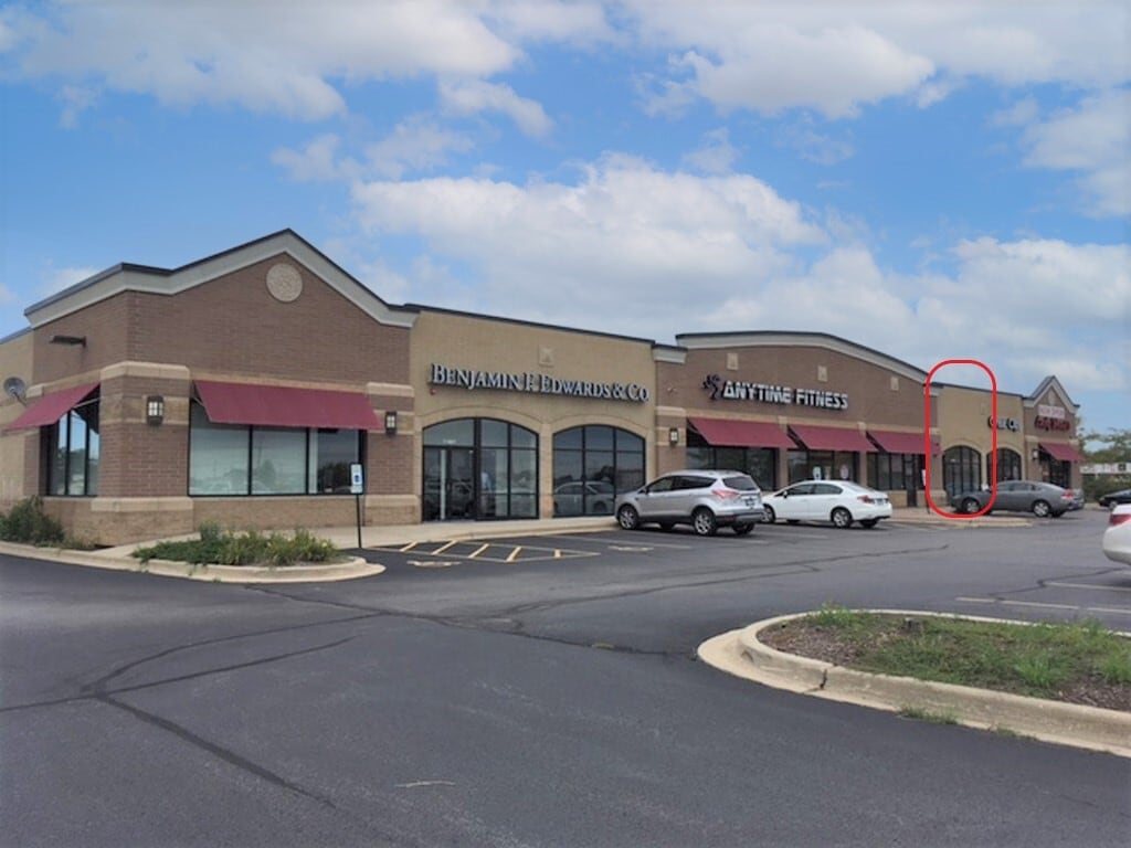 11609 Catalpa Ln, Woodstock, IL for lease Building Photo- Image 1 of 4
