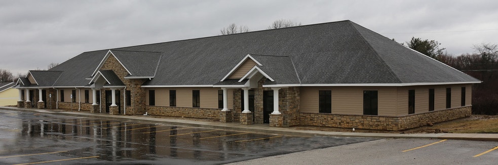 402-404 S Scott Rd, Fort Wayne, IN à vendre - Photo du bâtiment - Image 3 de 7