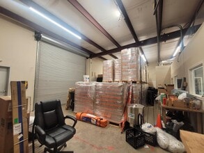 1913 Post Rd, New Braunfels, TX for lease Interior Photo- Image 2 of 6