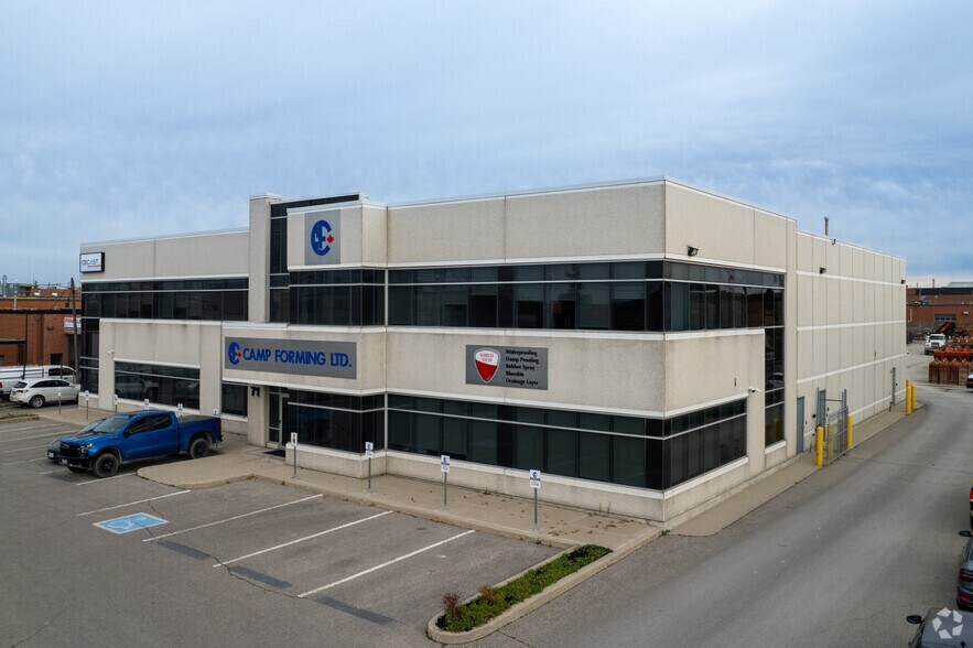 71 Creditstone Rd, Vaughan, ON à vendre - Photo principale - Image 1 de 1