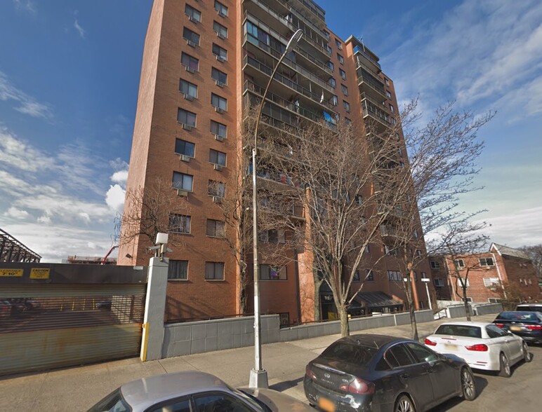 3520 147th St, Flushing, NY for lease - Building Photo - Image 3 of 3