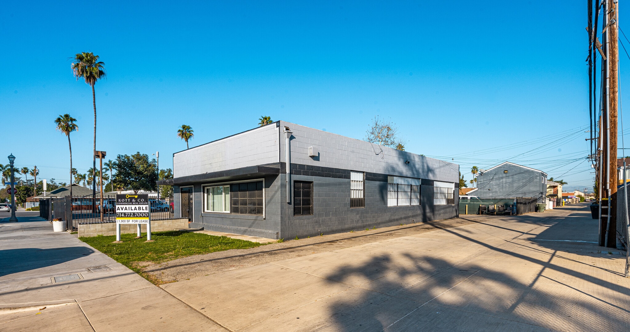 111 E Wilhelmina St, Anaheim, CA for lease Primary Photo- Image 1 of 30