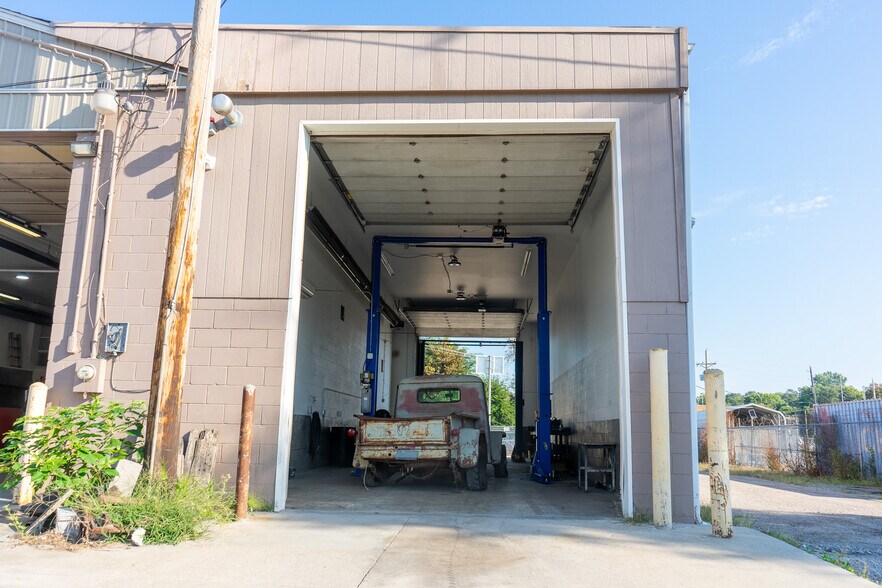 2121 Jefferson St, Omaha, NE for lease - Building Photo - Image 2 of 13