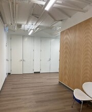 200 Wellington St W, Toronto, ON à louer Photo intérieure- Image 2 de 7