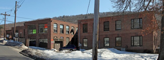 More details for 141 S Main St, Beacon Falls, CT - Office, Flex for Lease