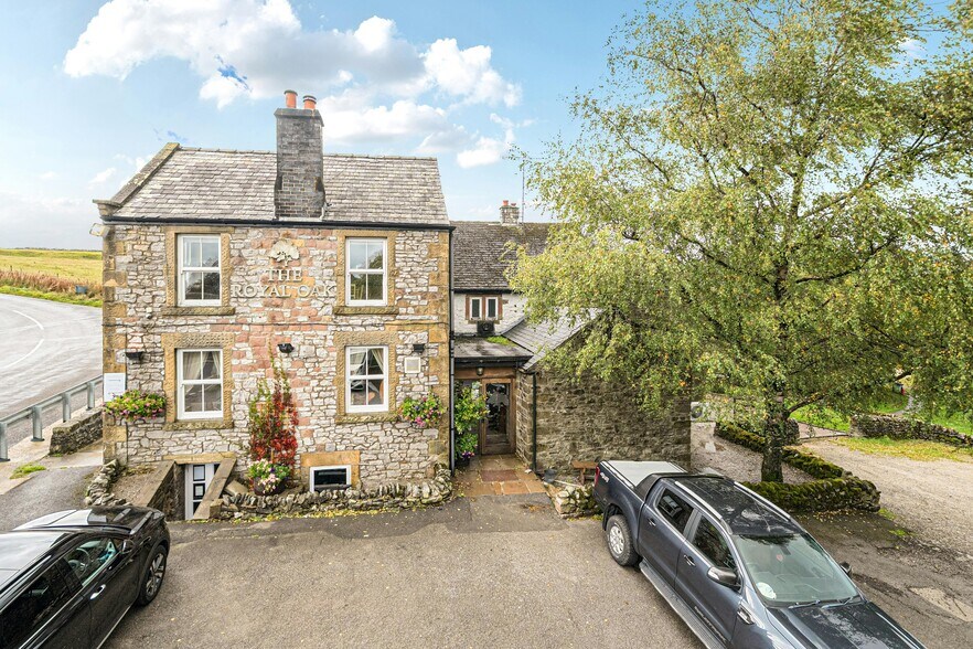 A151, Buxton à vendre - Photo du bâtiment - Image 2 de 13