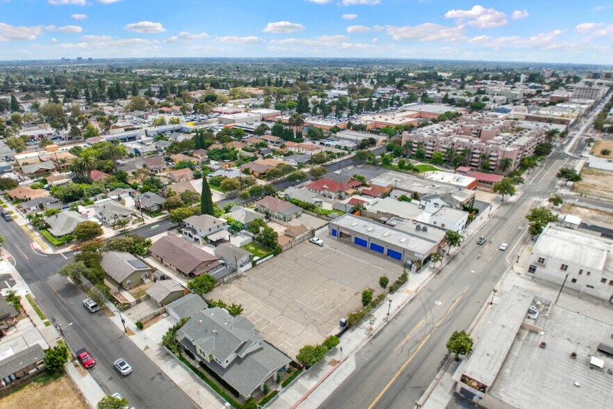 710 4th St, Santa Ana, CA à vendre - Photo du bâtiment - Image 3 de 29