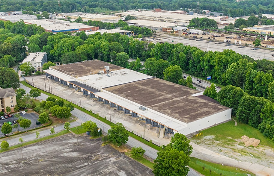 1300 Estes Dr SW, Atlanta, GA for lease - Primary Photo - Image 1 of 6