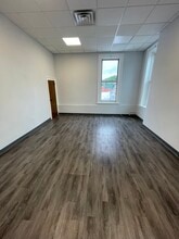 26 W Park Pl, Morristown, NJ à louer Photo intérieure- Image 2 de 3